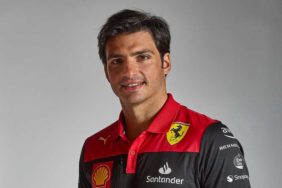 サインツ「フェラーリ2022年型F1マシンはほかのチームのマシンとは違う」