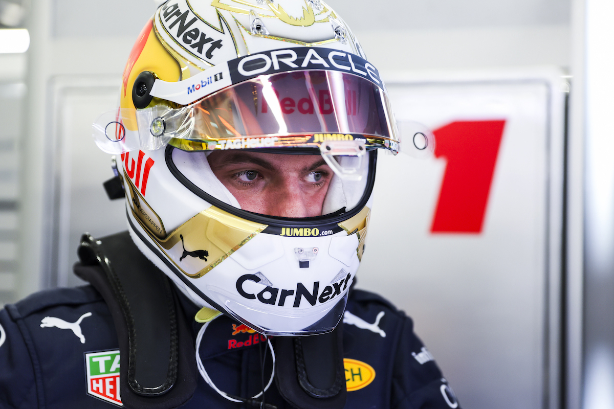 新F1王者フェルスタッペンが長期契約延長！新たな年俸は？