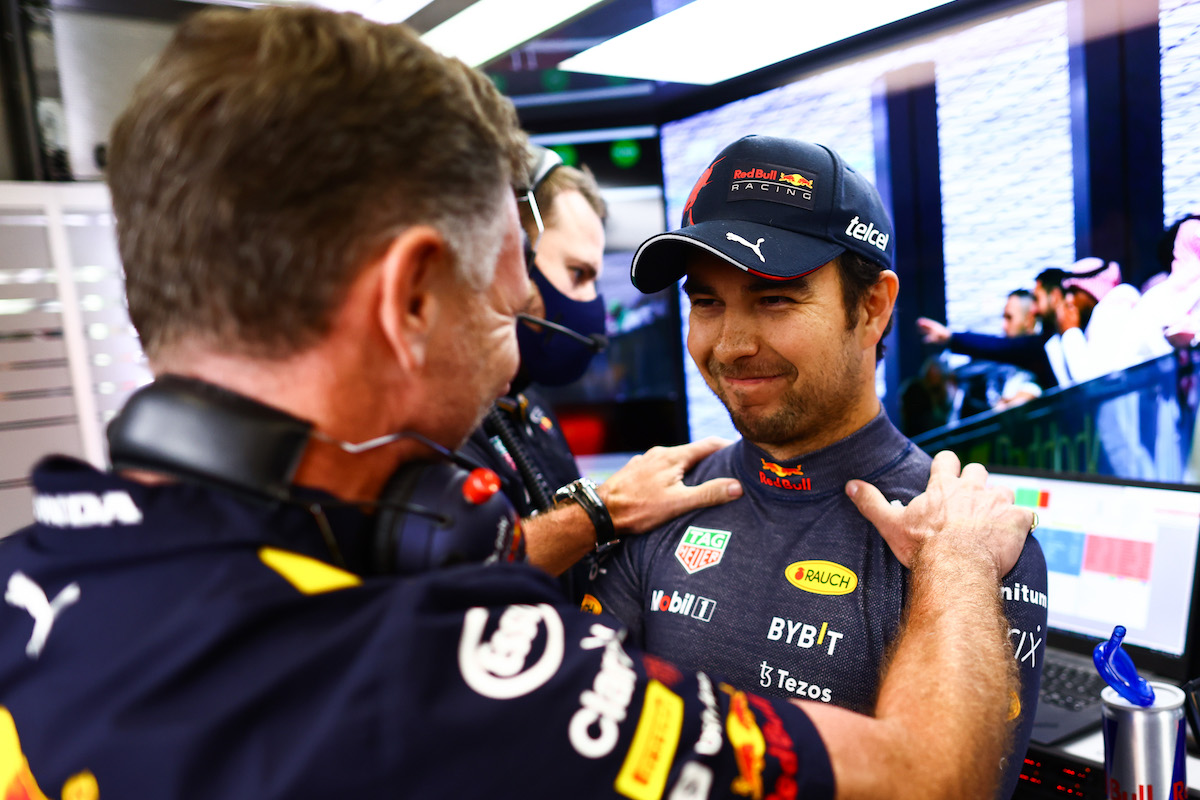 レッドブルF1代表「ペレスの走りはファンタスティック」競争力あるフェラーリと勝負