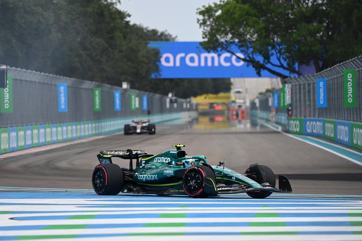 ベッテル、ブラインドコーナーが多く「予選ではトラフィックが重要になる」