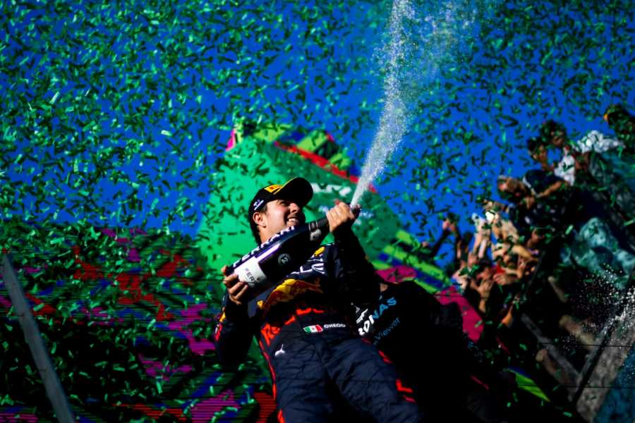 【レッドブル】ペレスも今年のF1タイトルを狙える位置にいるとチーム首脳