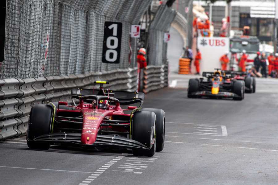 「今年のフェラーリF1マシンはレッドブルより上」著名フェラーリOBたちが「モナコは不運だっただけ」と主張