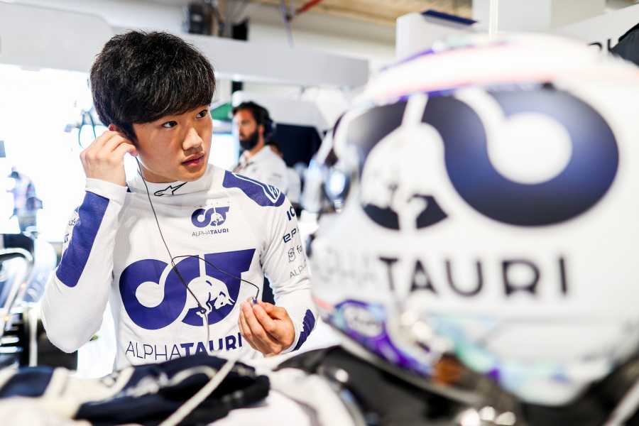 レッドブル首脳が2023年も角田裕毅がアルファタウリF1で走ると示唆