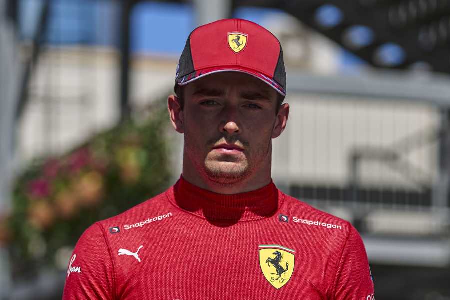 【フェラーリ】ルクレールにグリッドペナルティの危機！F1エンジンパワーアップの代償を今支払っているとチーム代表