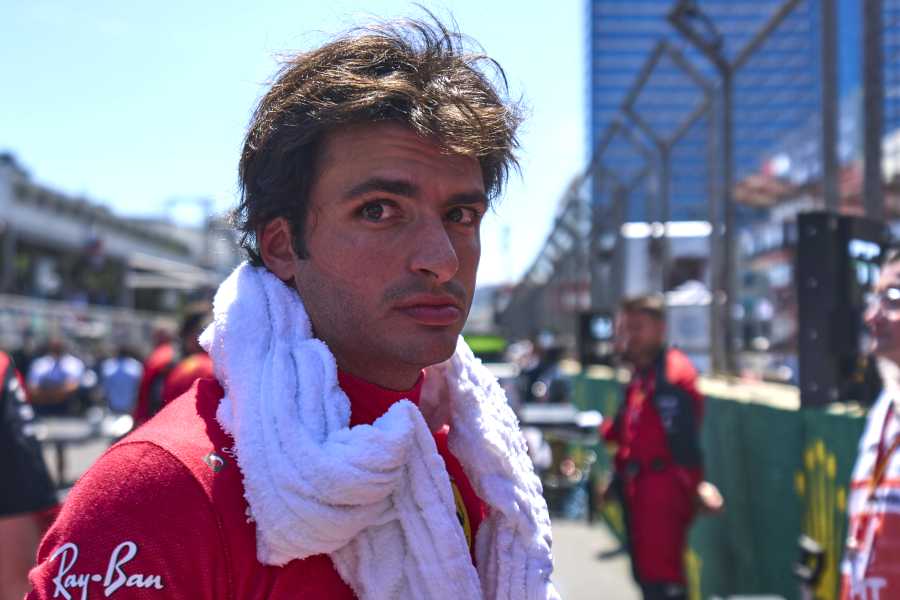 フェラーリのサインツ「今年のF1タイトル獲得は諦める」