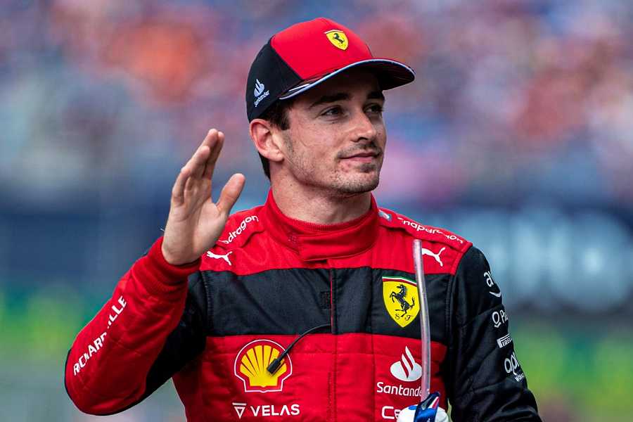 フェラーリに明確なチームオーダーを求めるイタリアのメディアたち「今年のF1タイトルを台無しにするな」