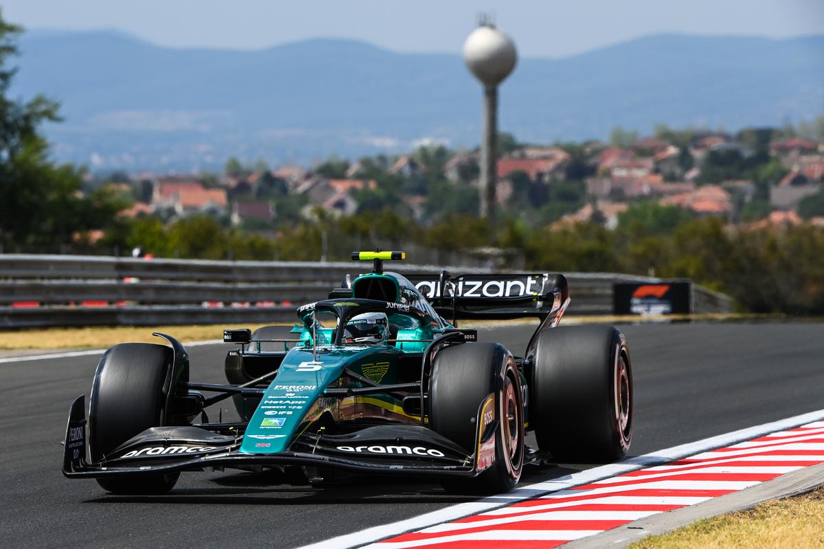 【FP1：F1ハンガリーGP】サインツが最速！角田裕毅14番手。引退発表のベッテルは11番手