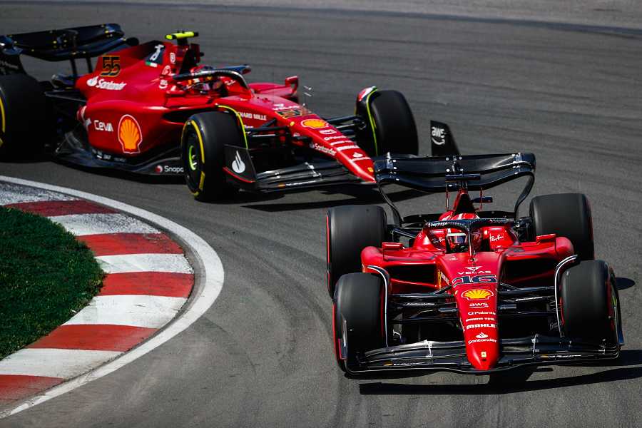 フェラーリは戦略責任者を解任するべきだと元チーム代表