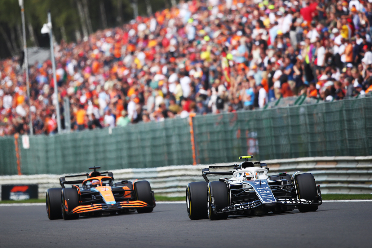 角田裕毅、ピットレーンスタートから追い上げて13位。アルファタウリF1の「ペースは力強く良い戦略だった」