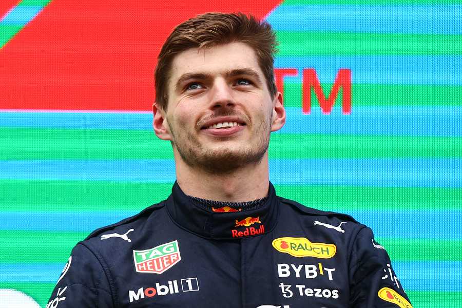 2年連続のF1タイトル獲得が見えてきたフェルスタッペン「チャンピオンになっても自分は何も変わっていない」