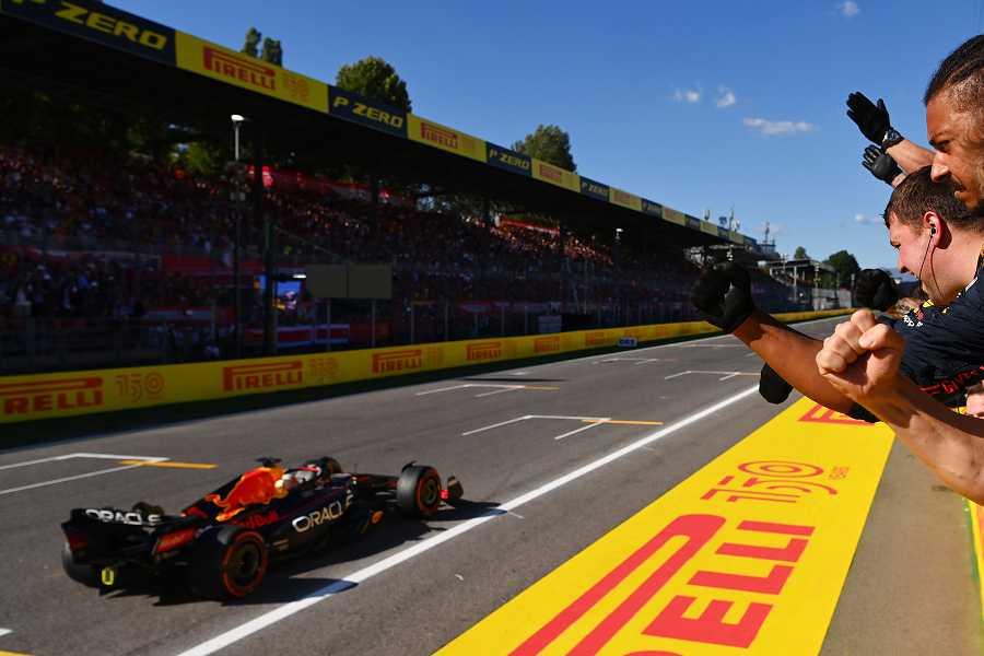 セーフティカー先導で終わったF1イタリアGP決勝に賛否両論　ルールの再考も必要に？