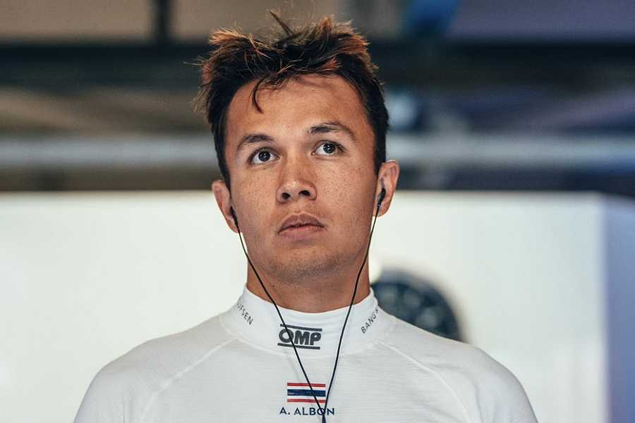 ウィリアムズF1の選択は？緊急手術からシンガポールGPで復帰を目指すアルボンだが・・・デ・フリースは“規制”により準備できず