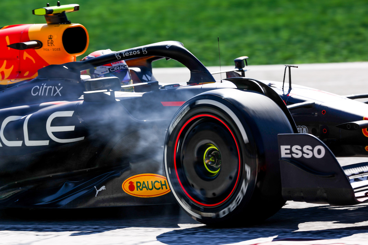 ペレス、13番手から6位とファステストの1ポイント獲得。終盤に「ハミルトンがソフトタイヤに戻すと考えていた」