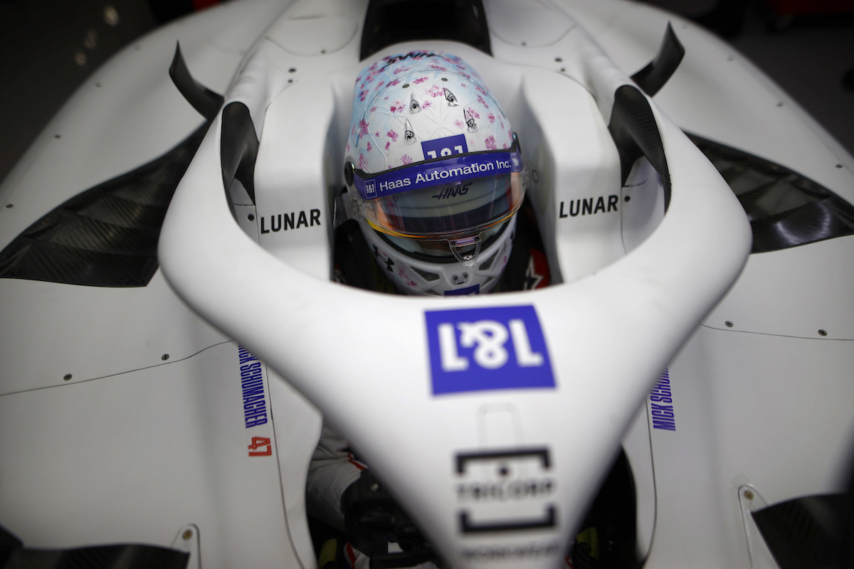 ミック・シューマッハ、FP1終了後にクラッシュ･･･原因は？／F1日本GP初日