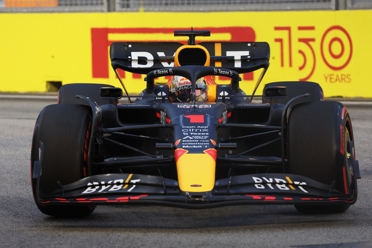 【Q3順位：F1シンガポールGP】ルクレールがPP獲得！8番手フェルスタッペンは予選アタック「中止」指示で怒り爆発、角田裕毅トップ10