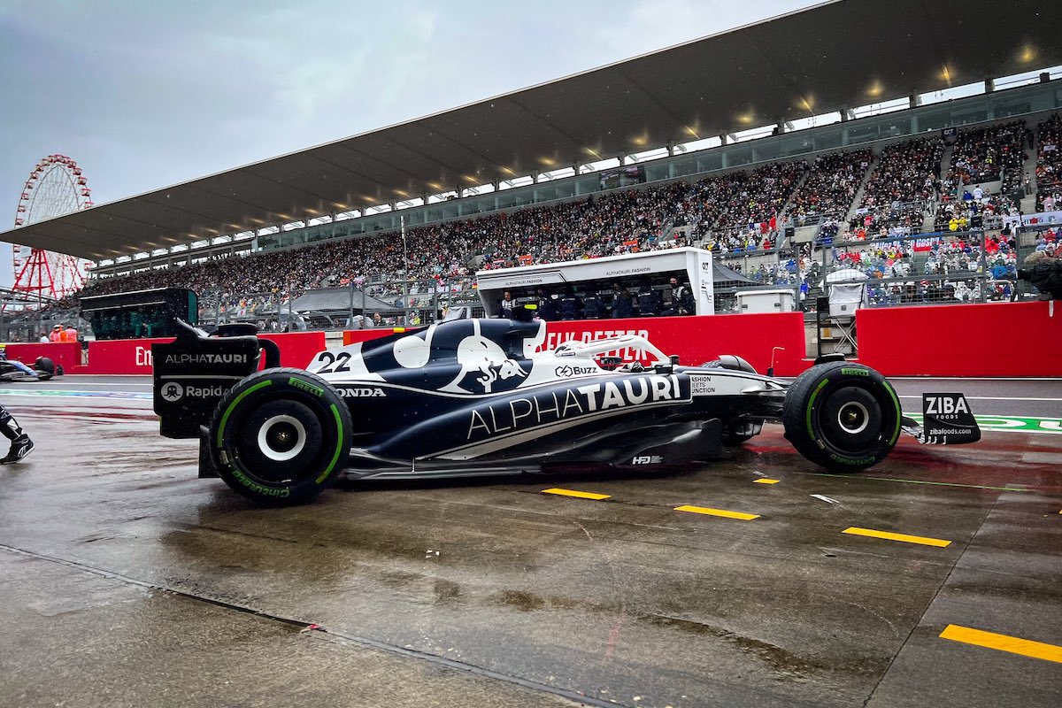 【F1日本GPスタート前】岸田首相初訪問「世界最高のパフォーマンス、みんなで楽しみましょう」フェルスタッペン2連覇に王手！初母国GPはウェットレース、角田裕毅13番手からポイント狙う。ガスリーピットレーンスタート