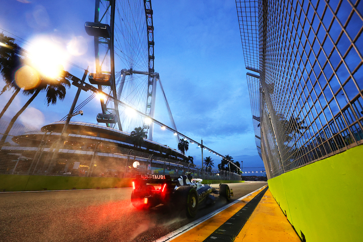 【Q1：F1シンガポールGP】フェルスタッペンが最速、角田裕毅8番手！ガスリー12番手でQ1通過