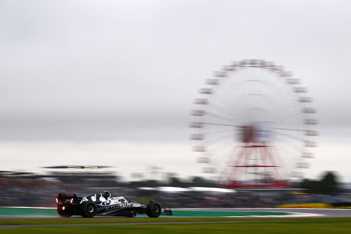 鈴鹿は大渋滞も「トラフィック・パラダイス」のおかげで笑顔に･･･3年ぶりのF1日本GP、88年ぶりの寒気と雨にも負けず金曜日3万8000人来場！
