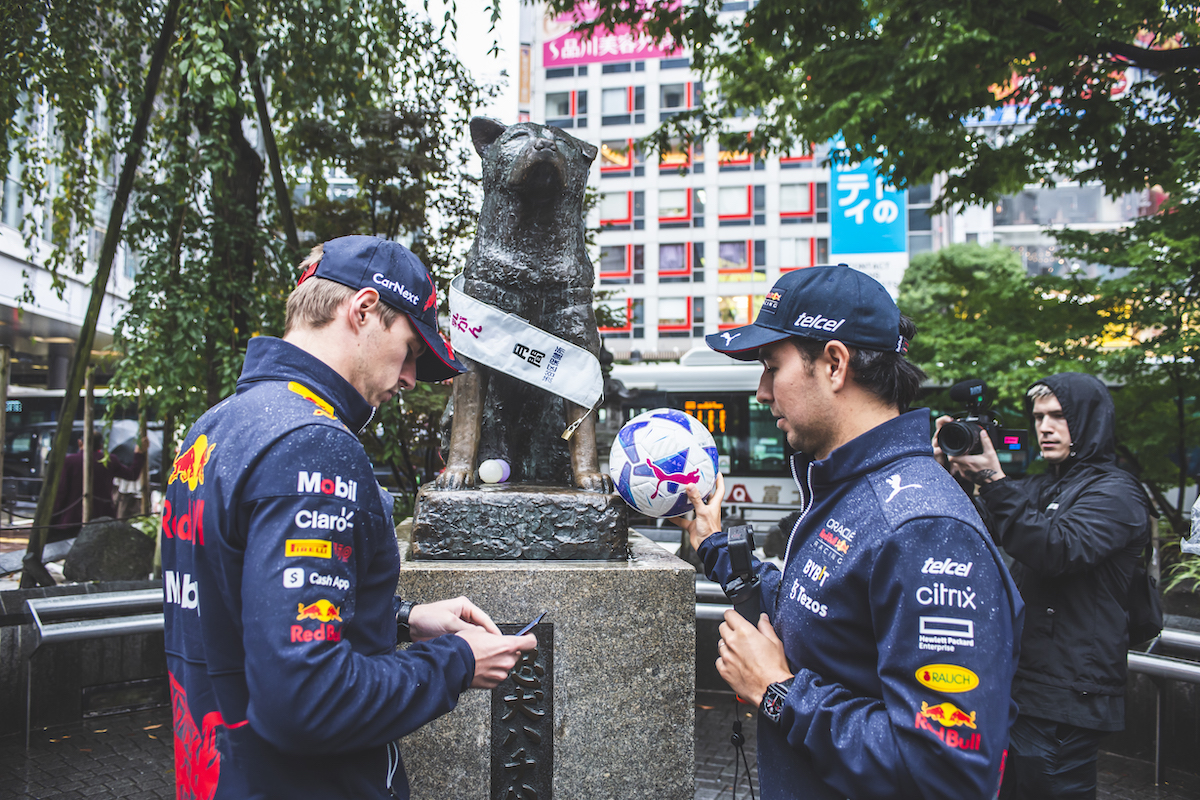 【動画】F1日本GP前哨戦が渋谷・原宿で開催！勝ったのはレッドブルF1勢？それとも角田裕毅のアルファタウリF1勢？