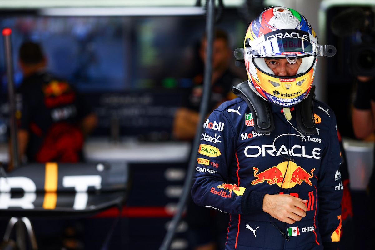 ペレス、創業者の訃報は「レッドブル・ファミリー全員にとって悲しい日。僕はいつもディートリッヒに感謝している」決勝レースは「彼のために走る」