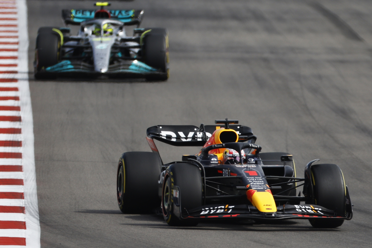 【F1アメリカGP】フェルスタッペン、ディートリッヒ・マテシッツ氏に捧げる優勝！レッドブルのコンストラクターズ王座決定！ハミルトン2位、角田裕毅10位