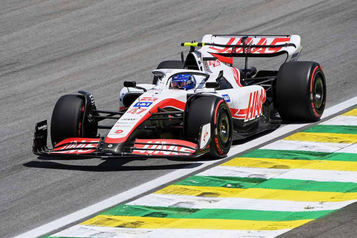 ミック・シューマッハ、24周で最後尾から12位「オープニングラップが良かった」