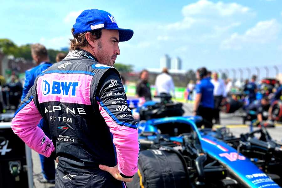 【アルピーヌF1】移籍するアロンソの今後の活躍を祈るが「ほどほどにして欲しい」とチーム代表