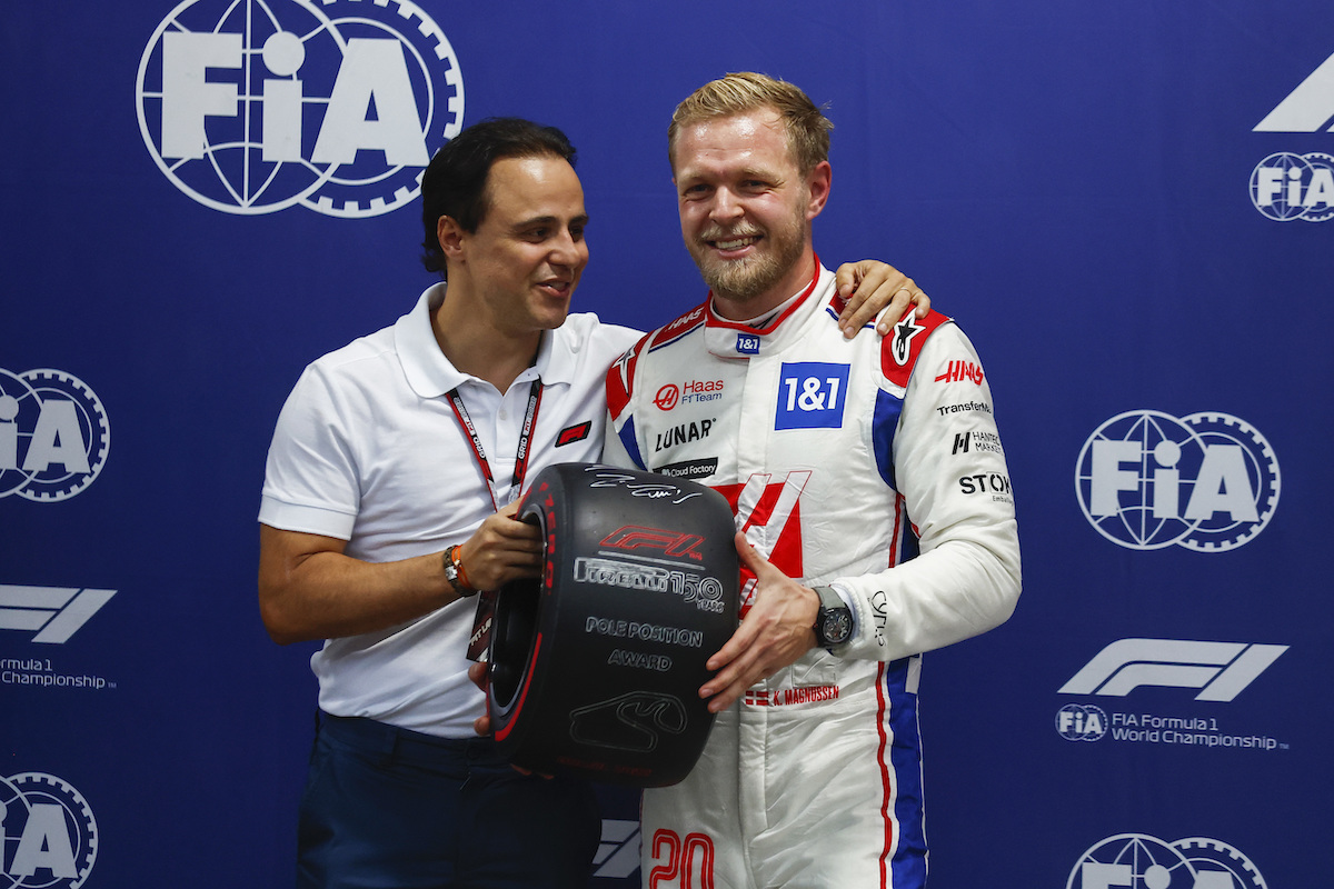 マグヌッセン、140戦目で初ポールポジション獲得！ハースF1で100戦目、チームに感謝「戦略が流れを大きく変えた。人生で最も長い時間だったよ」