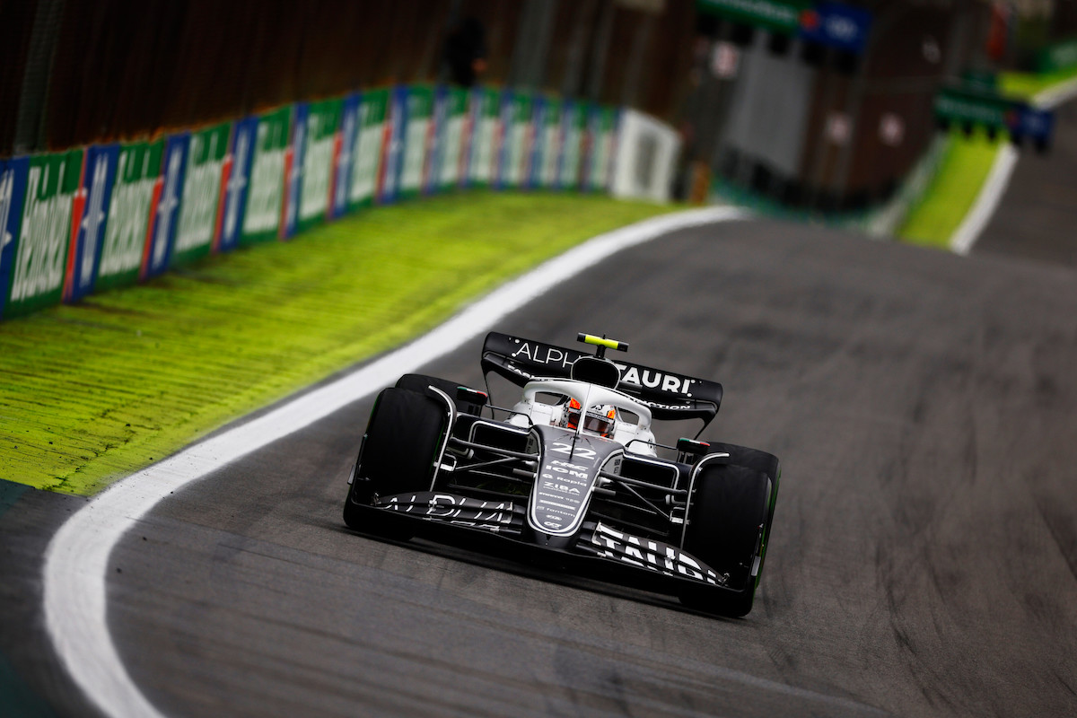 【予選：F1サンパウロGP】ちょい濡れ路面で混乱！角田裕毅19番手でQ1敗退