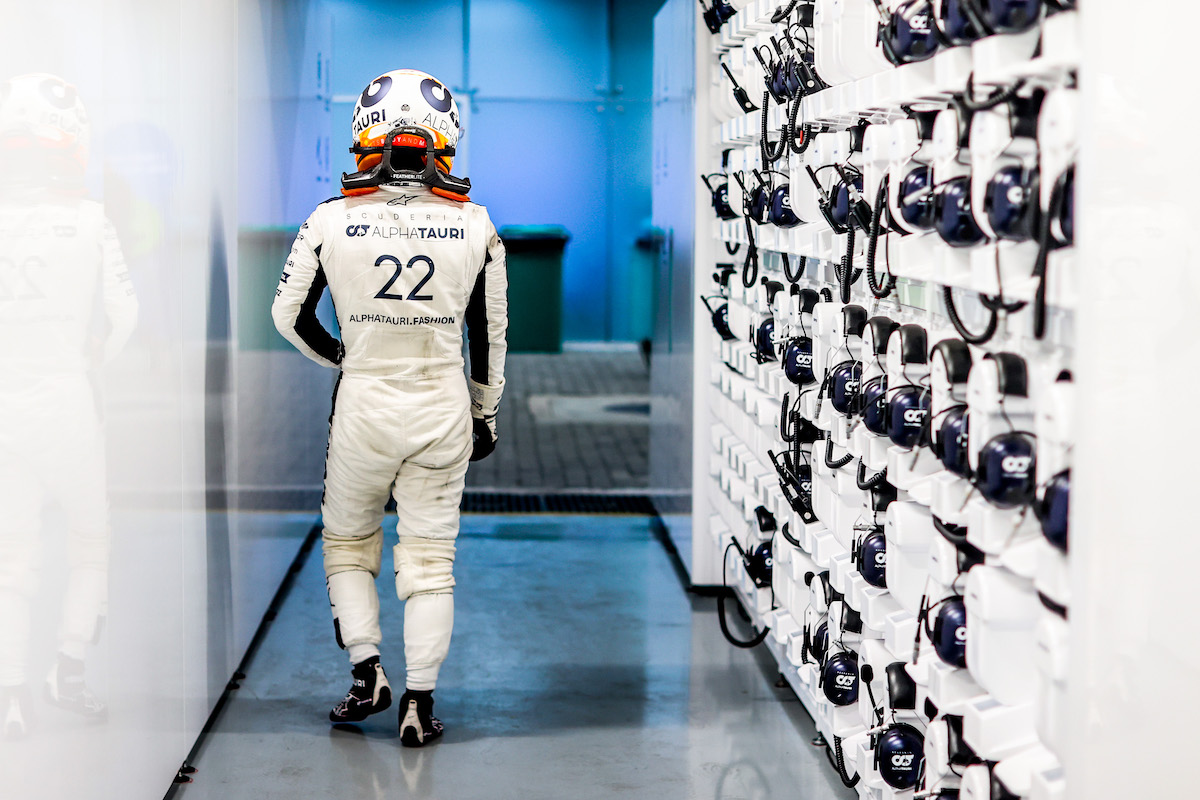 角田裕毅、波乱の予選でチャンス掴めず「グリップ不足」でペース上がらずQ1敗退