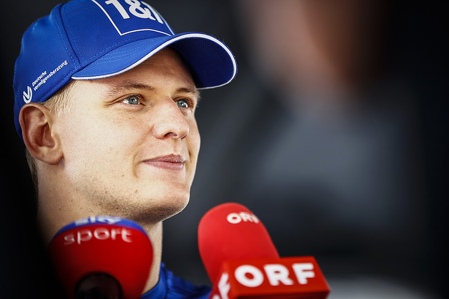 【速報】ハースF1、ミック・シューマッハと今シーズン限りで「別々の道へ進む」と発表