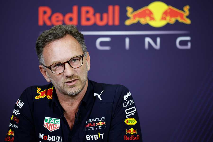 レッドブルのチーム代表がフェラーリ移籍のうわさを一蹴