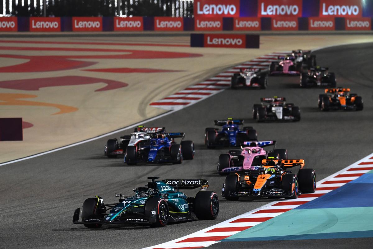 ストロール「メルセデスと戦えて最高の気分だ」6位に入賞し「痛みに耐えた甲斐があった」