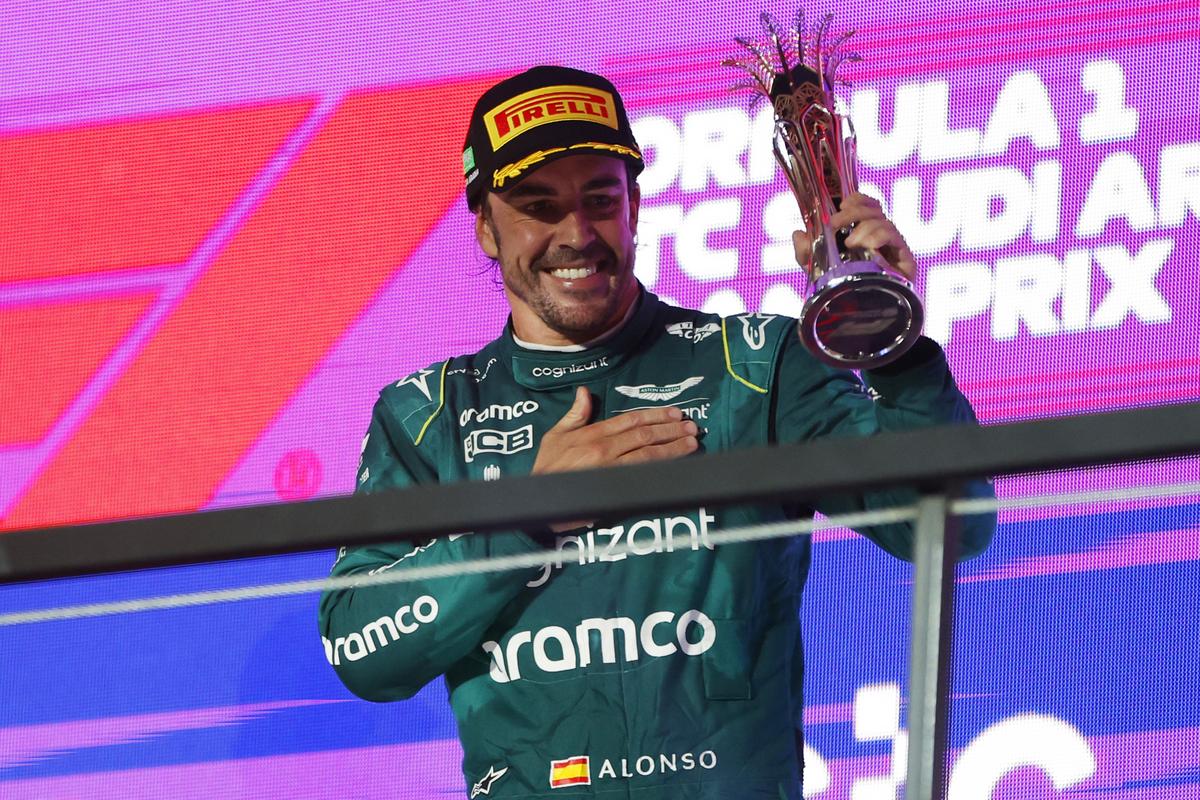 アロンソとアストンマーティンF1、2戦連続の3位表彰台、そして自身100回目の表彰台を取り戻す！