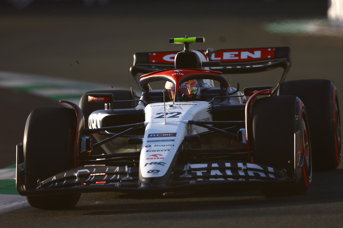 角田裕毅、目標は予選Q3！「開幕戦よりQ2進出の可能性は高い」アルファタウリF1のタイヤ摩耗に好感触「全開でプッシュできる」