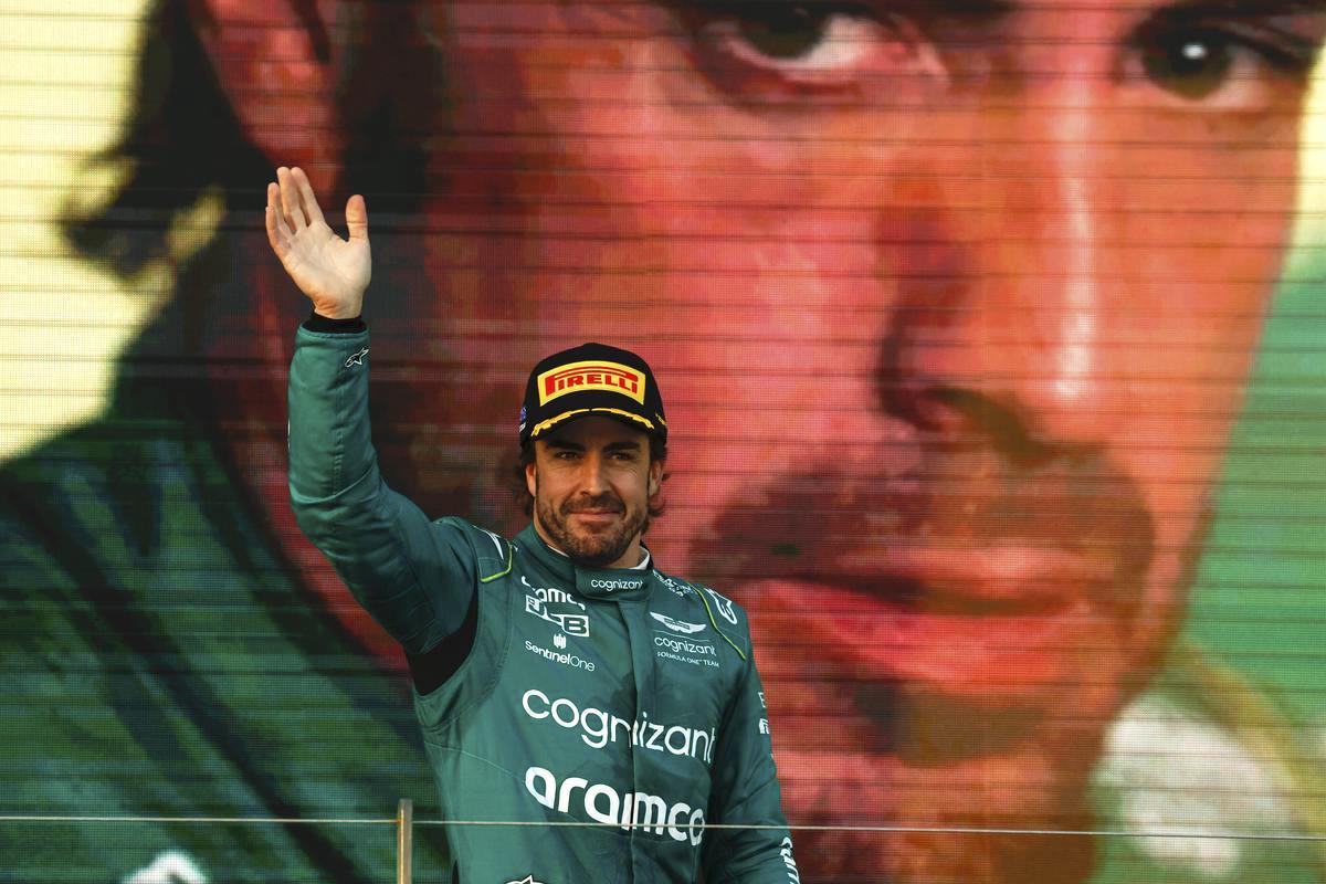 アロンソ、3連続3位！「ハミルトンにプレッシャーをかけ続けた2位争いは面白かった」サインツへのペナルティは「厳しすぎる」