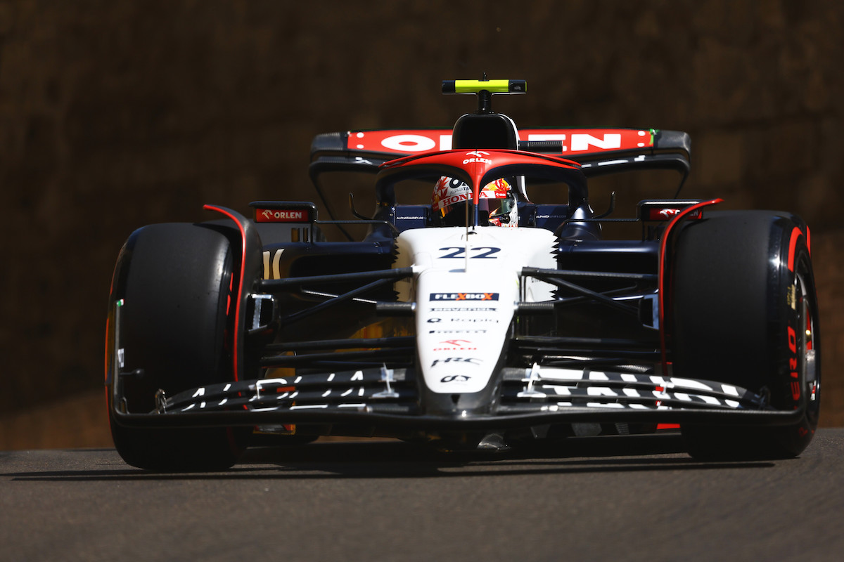 【予選Q1】角田裕毅、10番手タイムでQ2進出！Q1は赤旗2回でデ・フリースとガスリーが脱落／F1アゼルバイジャンGP