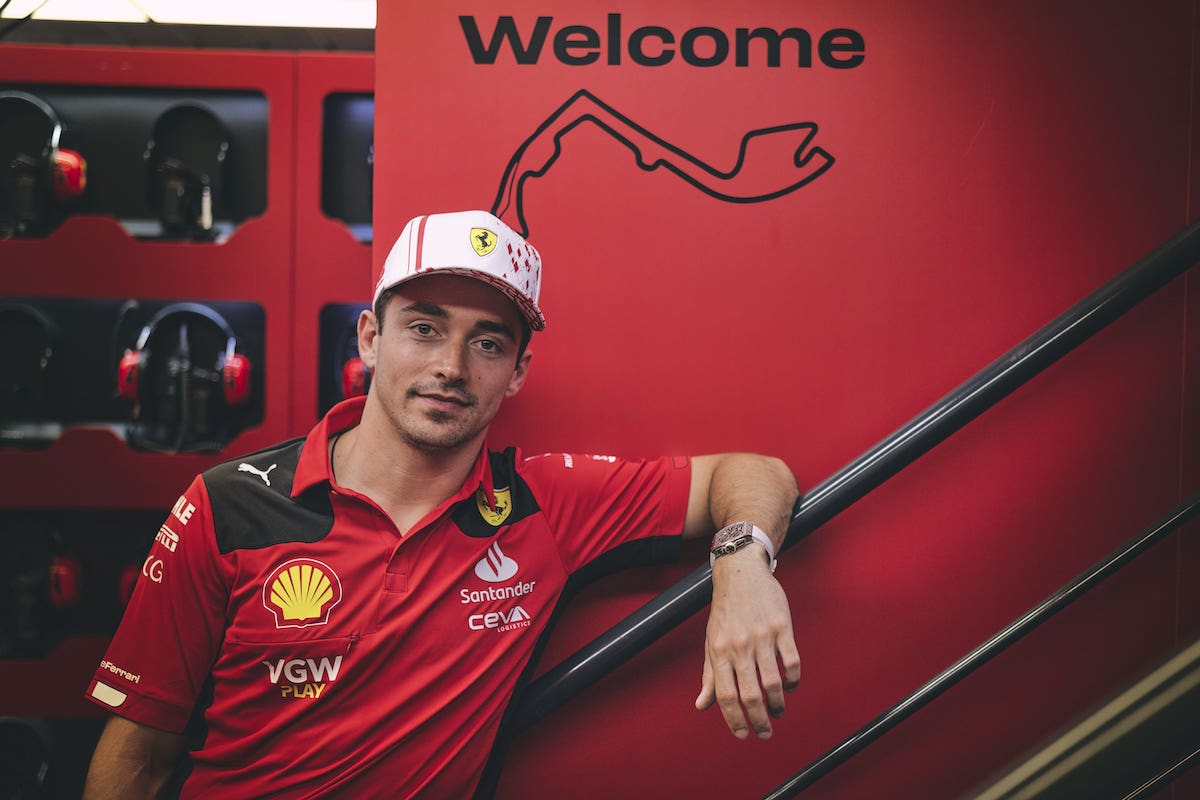 【動画】ルクレール「ここはスクールバスに乗っていた場所だよ」母国モナコGPをシミュレーターで走りながら思い出も語る