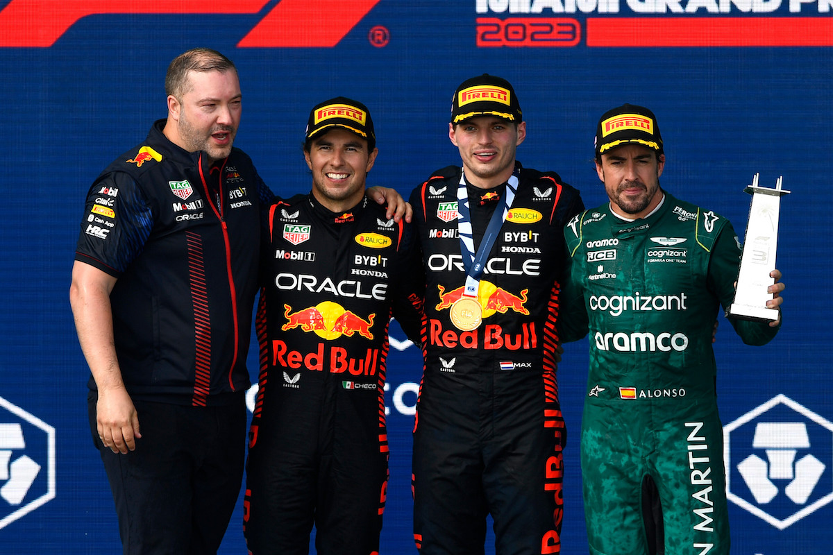 【F1マイアミGP順位＆レポート】フェルスタッペン、9番手から大逆転で今季3勝目！ペレスがっかり2位、アロンソ大喜び3位、角田裕毅は良いバトルを魅せて11位