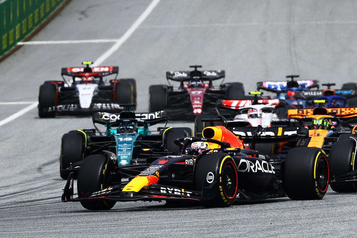 エステバン・オコン「角田裕毅と接触してダメージを負い、さらにアンセーフ・リリースのペナルティもあった」