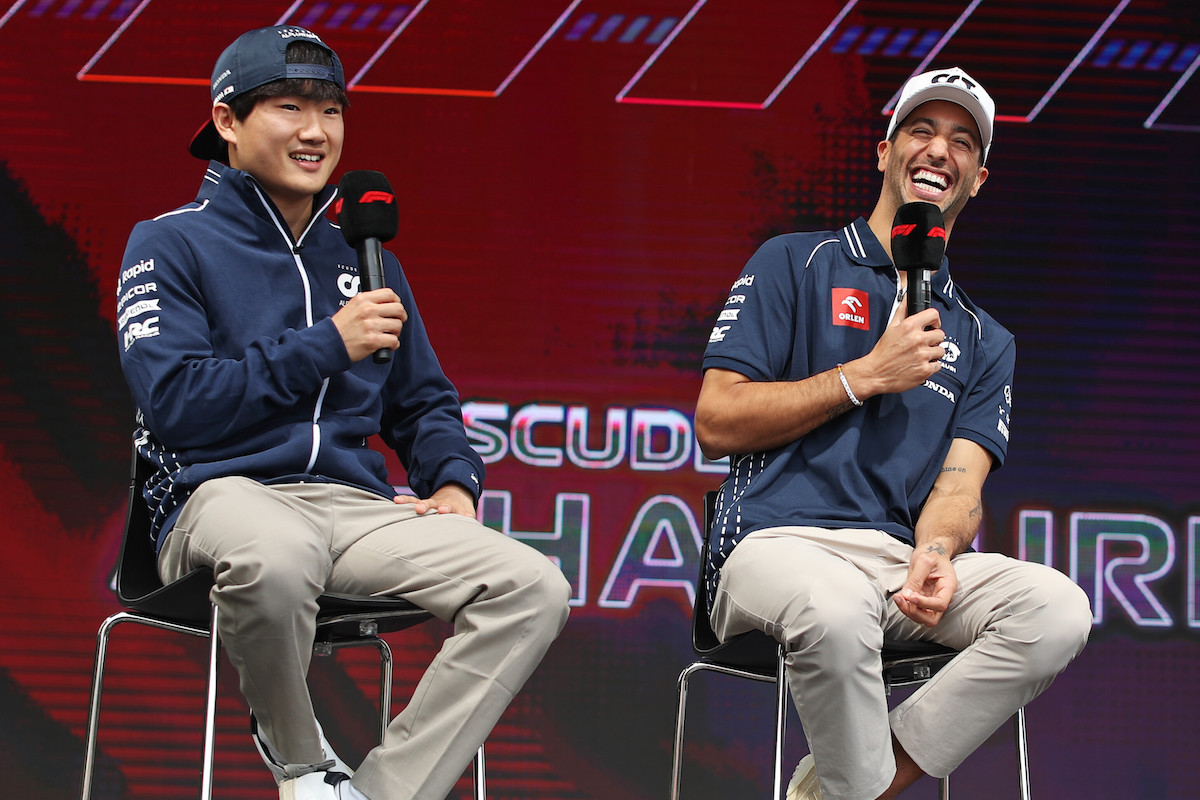 アルファタウリF1、アップデートに満足「角田裕毅の走りは非常に競争力がありそうだ」復帰したリカルドには「パフォーマンスとフィードバックに感心。間違いなくもっと速くなる」