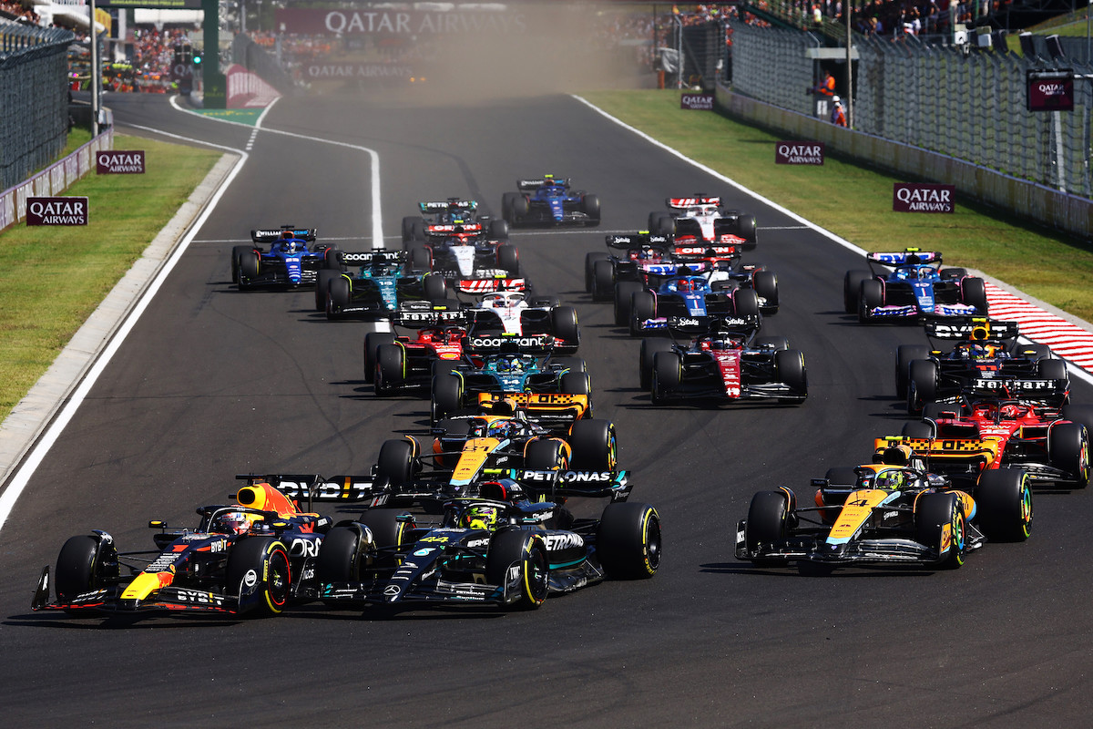 【F1ハンガリーGP】フェルスタッペン7連勝で今季9勝目！レッドブルが12連勝の大記録！リカルド13位、角田裕毅15位