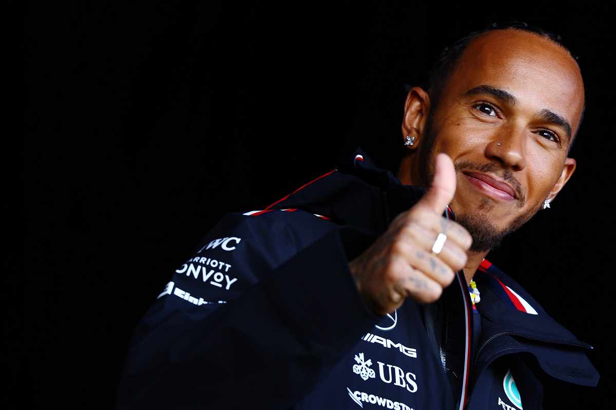 メルセデスF1とルイス・ハミルトンの新契約締結が遅れている理由は？