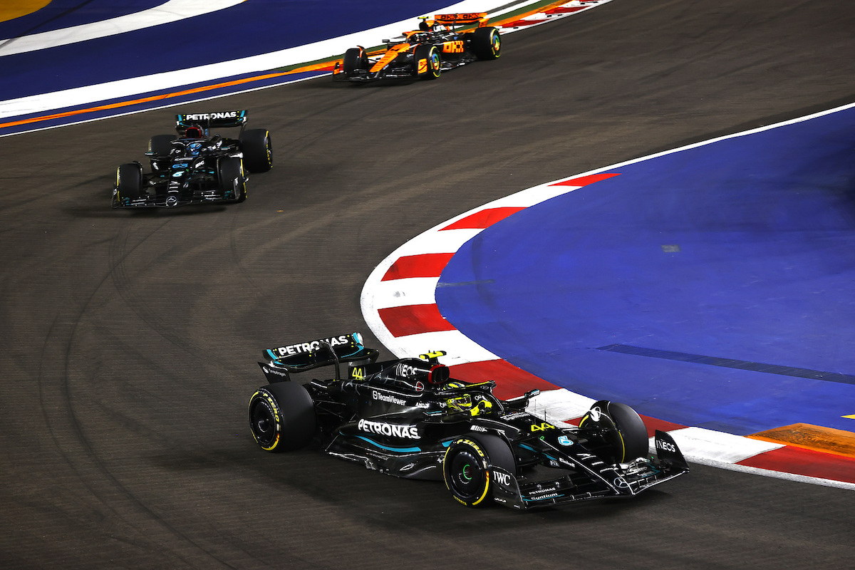 メルセデスF1エンジニア「先頭で戦う楽しさを再認識。日本GPでも上位で戦う」クラッシュのラッセルに苦言「我々はチームだ、もっと早くガレージで詫びれたはず」