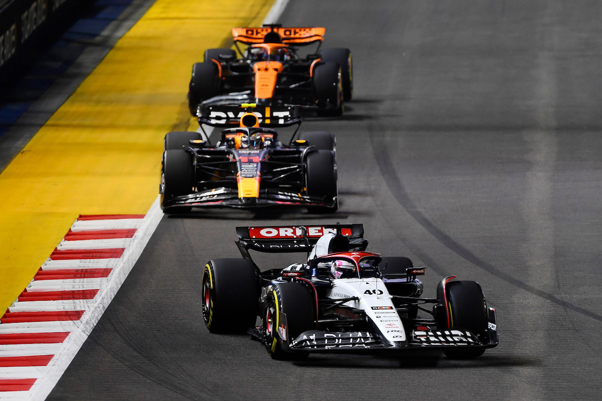 アルファタウリF1、日本を楽しみにしている「接触は角田裕毅の過失ではない。ローソンのF1初ポイント獲得はチームの努力に報いるものだ」