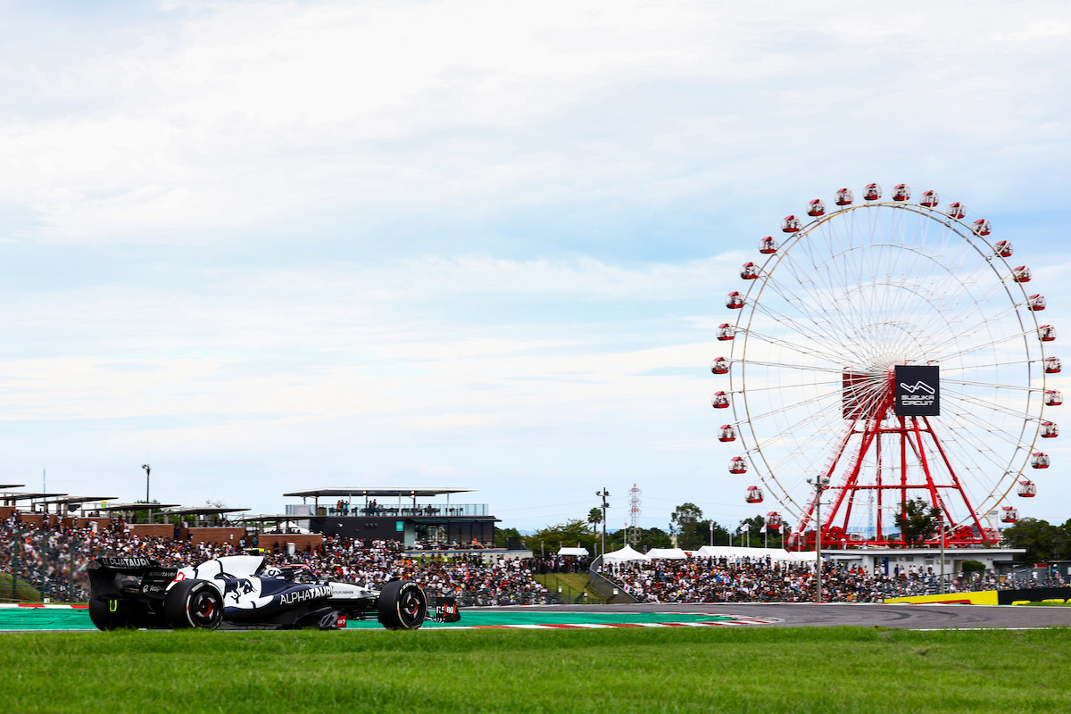 【F1日本GP：FP2順位】フェルスタッペン連続トップ！ガスリーのクラッシュで赤旗終了･･･角田裕毅18番手、ローソン15番手