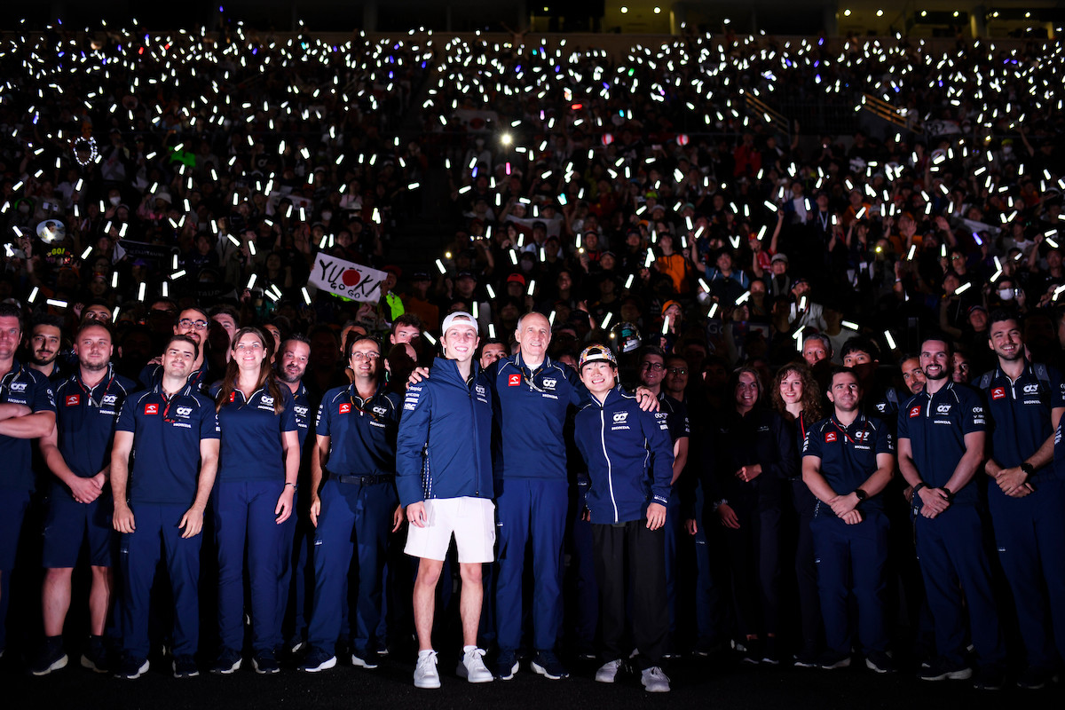 アルファタウリF1チーフエンジニアが明かす、角田裕毅がQ2よりQ3でタイムを落とした理由とは？セットアップ変更と難しいタイヤ戦略「ローソンはQ1突破のためにソフト3セット投入」