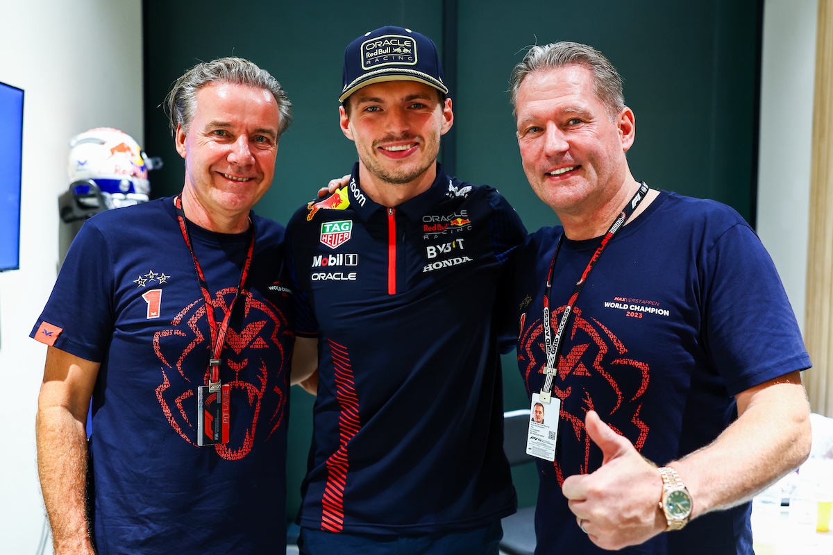 F1世界王者3冠のフェルスタッペン「今の僕があるのは家族のおかげ。母とFaceTimeしたらもうシャンパンで祝ってたよ！」