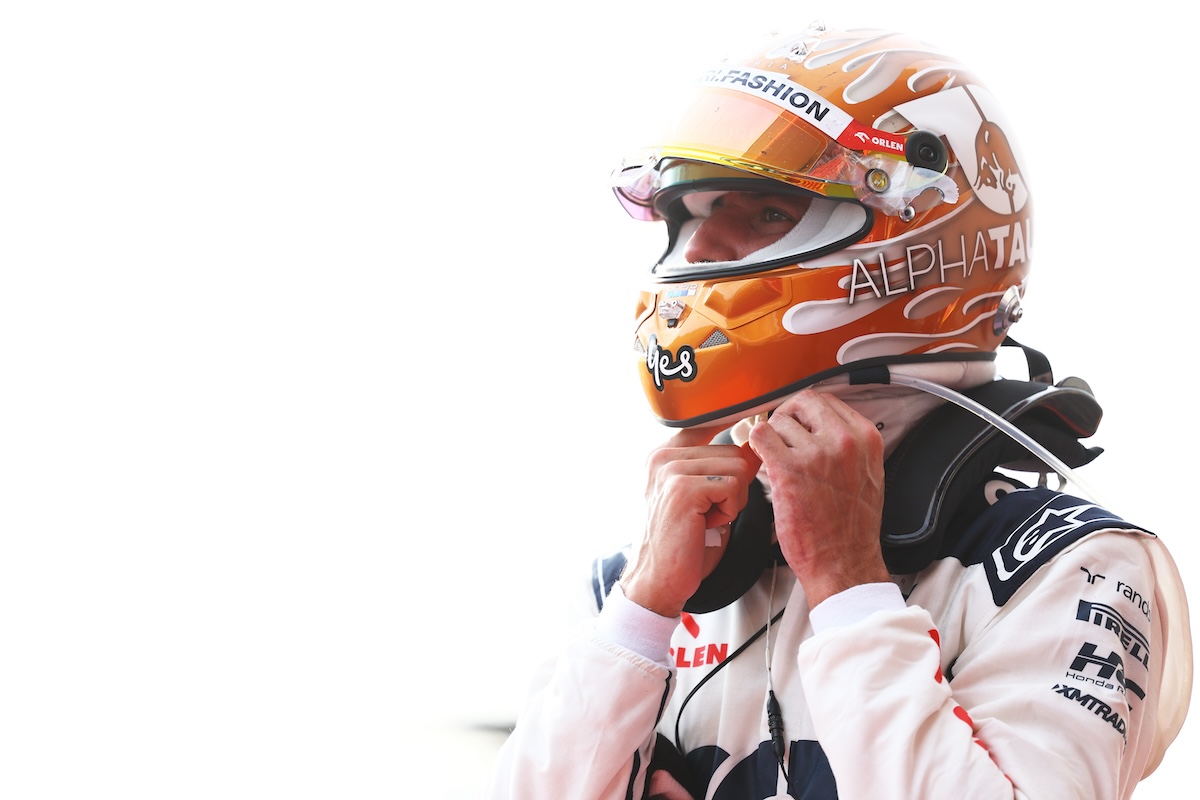 リカルド「Q3に近づけたから楽しみだ」復帰後初レースに「本当に楽しかった。気温やタイヤの状態によってグリップが変わって挙動に影響が出るけどペースはあった」