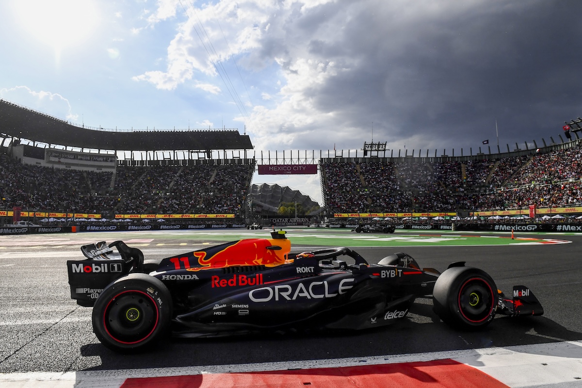 【F1メキシコGP：FP2順位】2連続最速フェルスタッペンにノリスとルクレール続く、母国GPペレス5番手、角田裕毅は最後尾スタートに備える